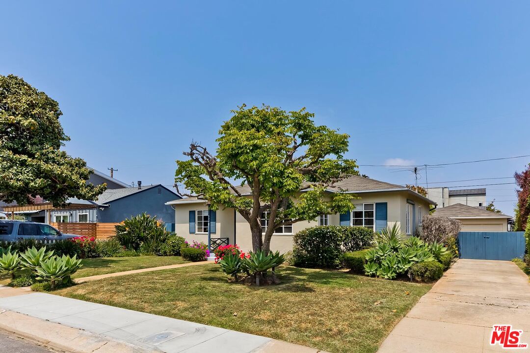 3342 Keeshen Dr