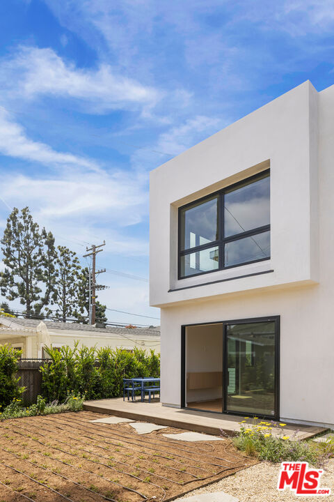 1257 25th St, Santa Monica 
