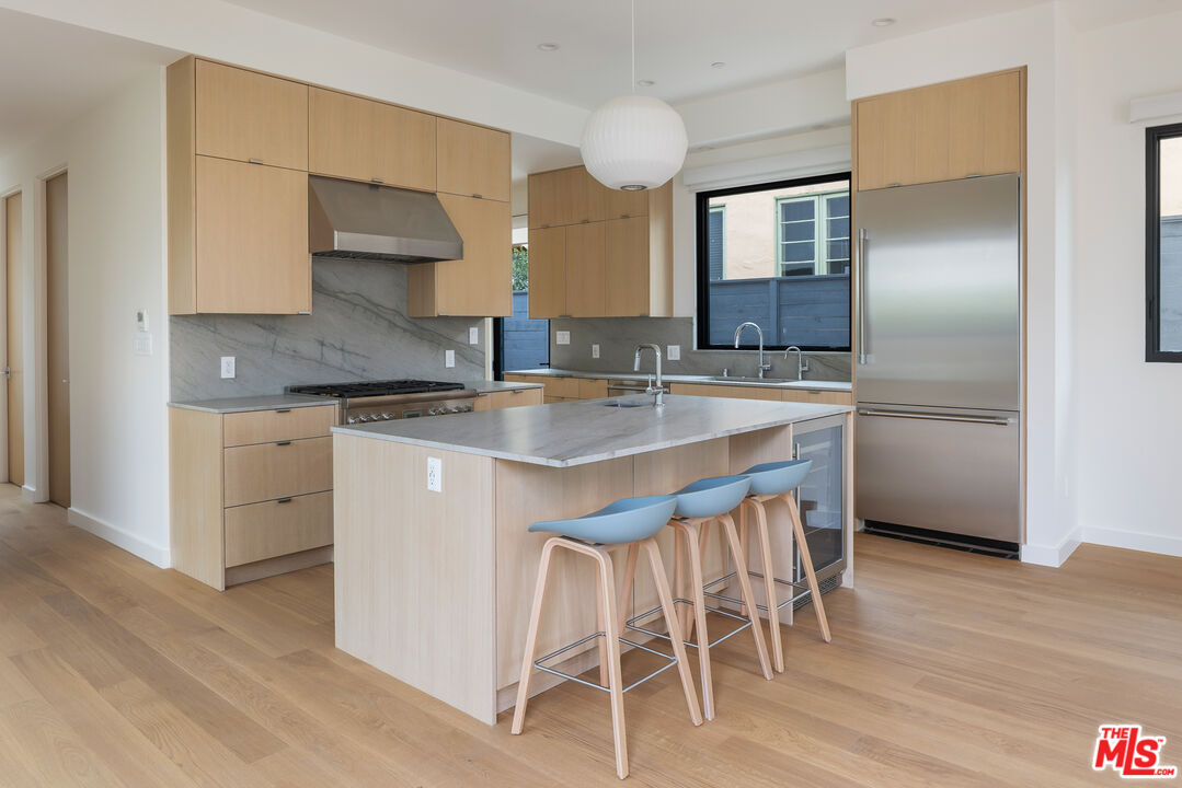 1257 25th St, Santa Monica 
