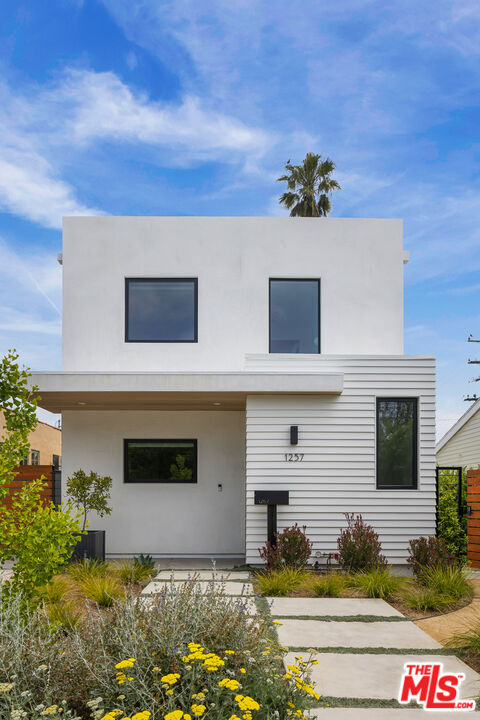 1257 25th St, Santa Monica 