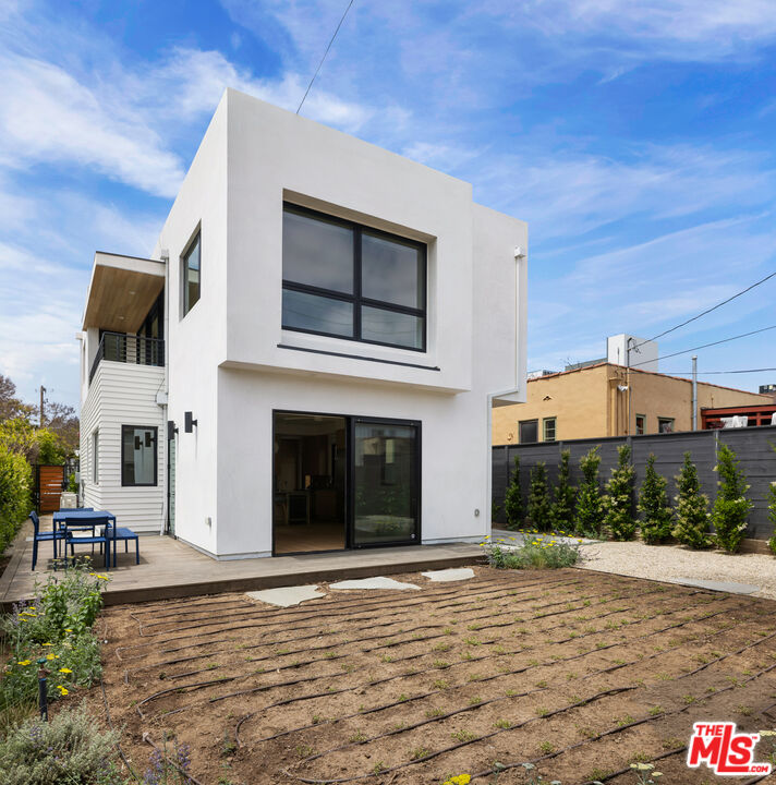 1257 25th St, Santa Monica 