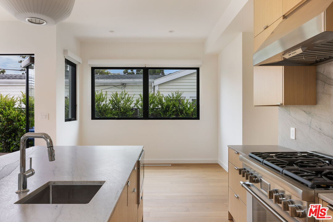 1257 25th St, Santa Monica 