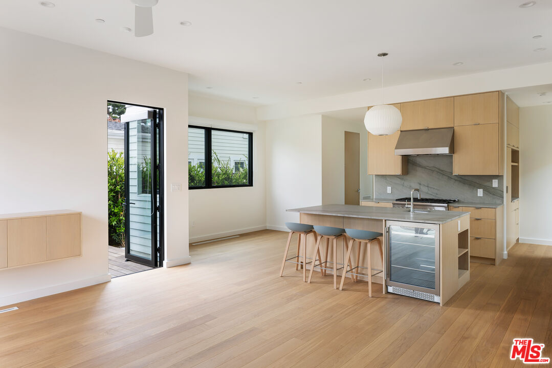 1257 25th St, Santa Monica 