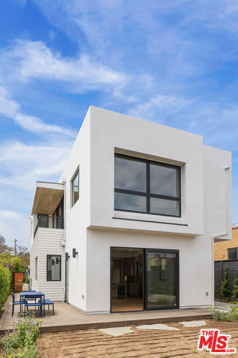 1257 25th St, Santa Monica 