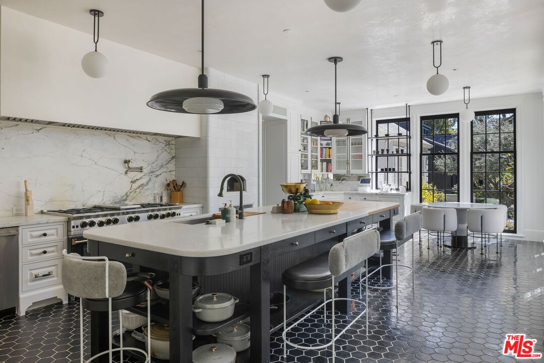 1701 Westridge Rd, Brentwood