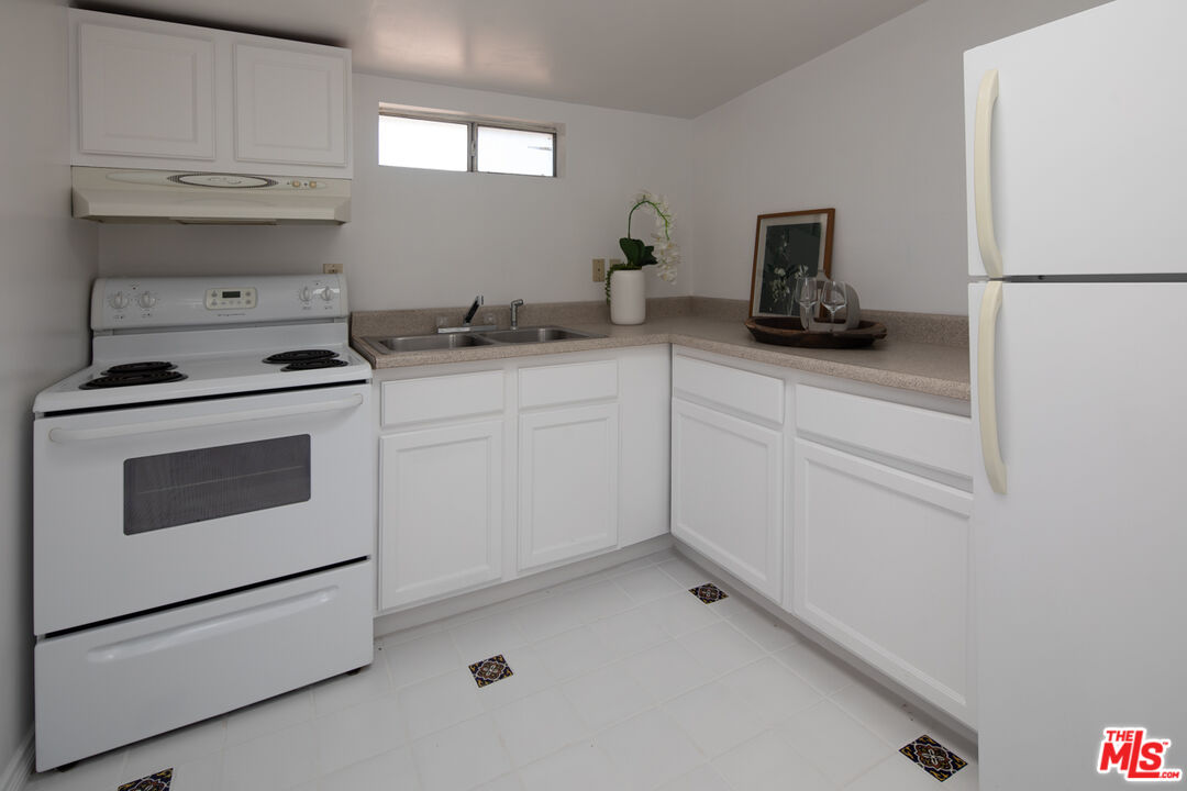 8950 Kramerwood Pl