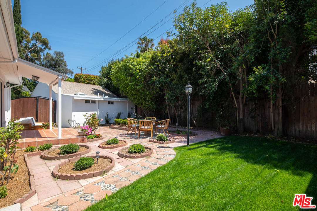 8950 Kramerwood Pl