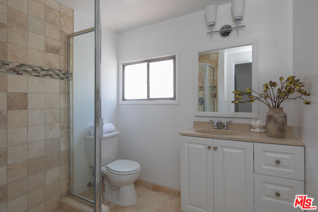 8950 Kramerwood Pl
