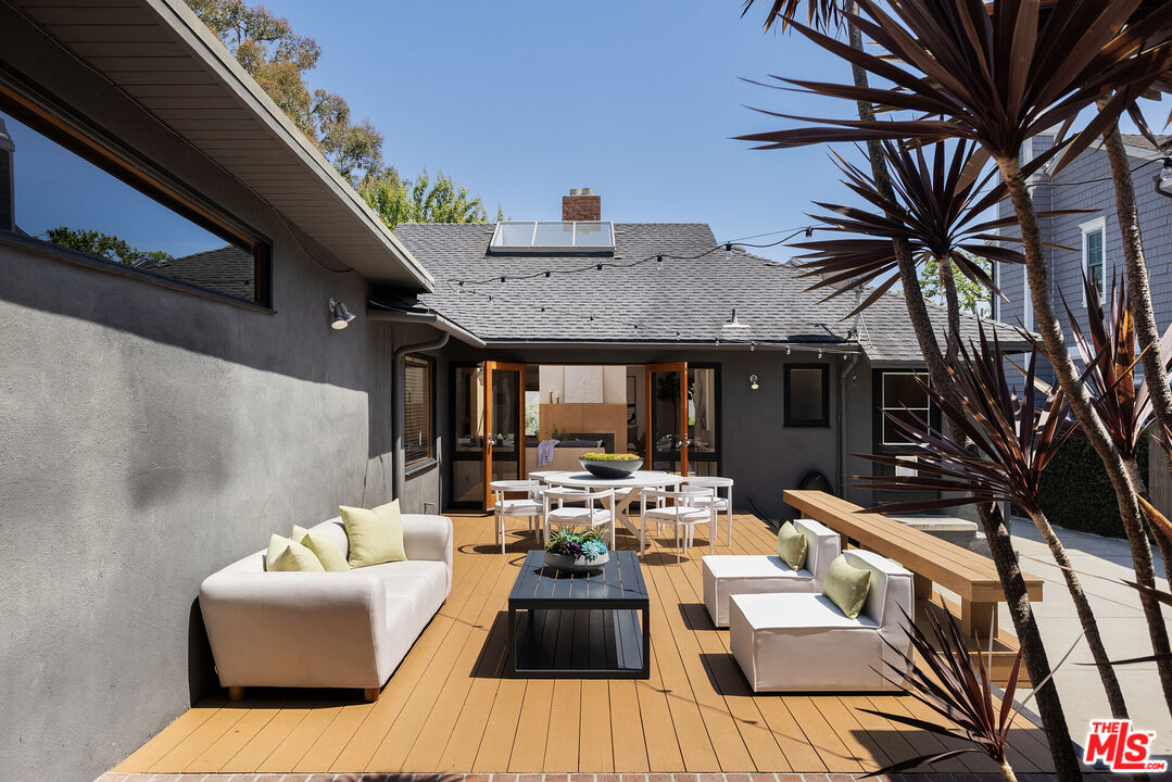 16855 Livorno Dr, Pacific Palisades