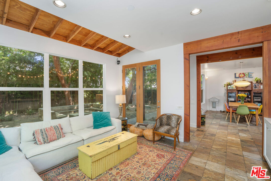 4504 Stern Ave, Sherman Oaks