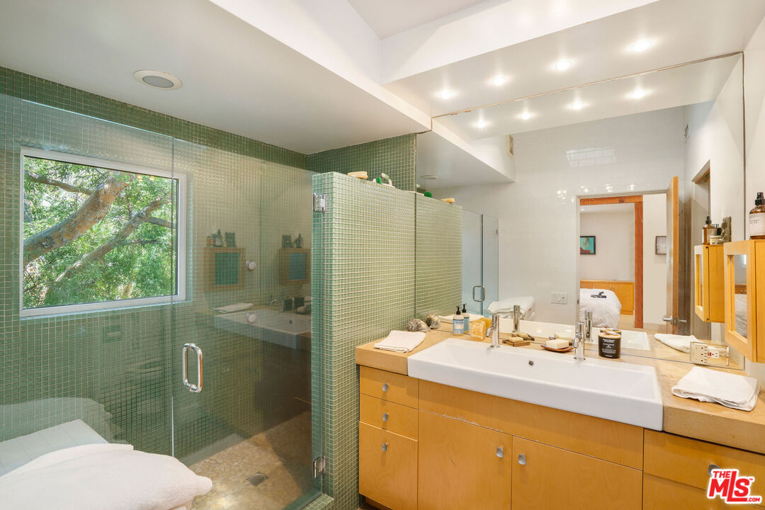 4504 Stern Ave, Sherman Oaks