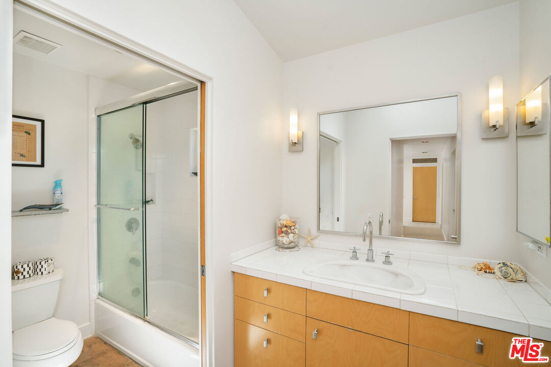 4504 Stern Ave, Sherman Oaks