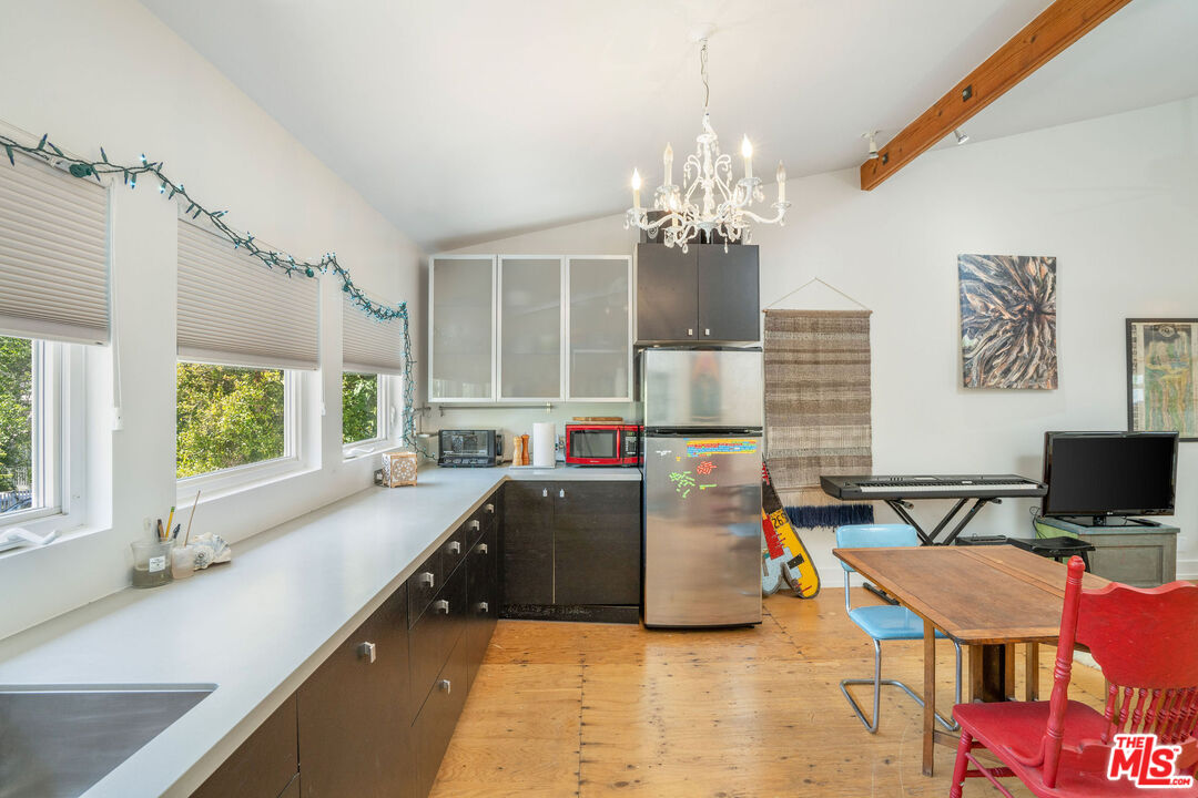 4504 Stern Ave, Sherman Oaks