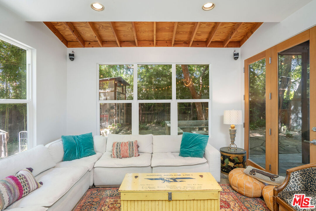 4504 Stern Ave, Sherman Oaks