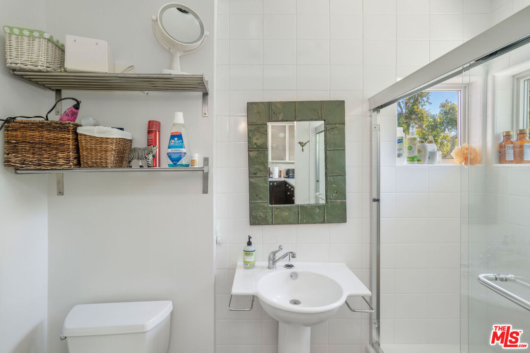 4504 Stern Ave, Sherman Oaks