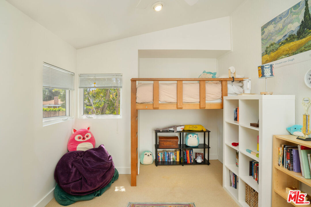 4504 Stern Ave, Sherman Oaks