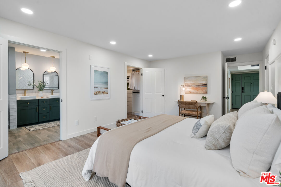 11907 Darlington Ave Unit: 103