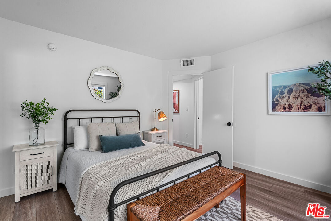 11907 Darlington Ave Unit: 103
