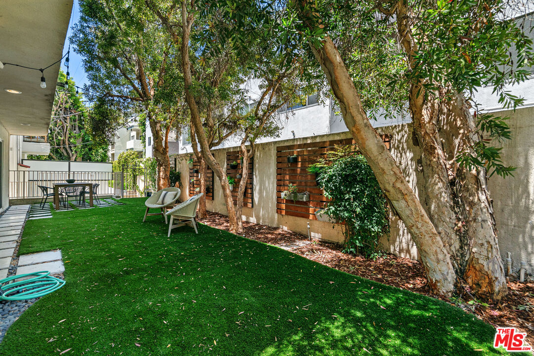 11907 Darlington Ave Unit: 103