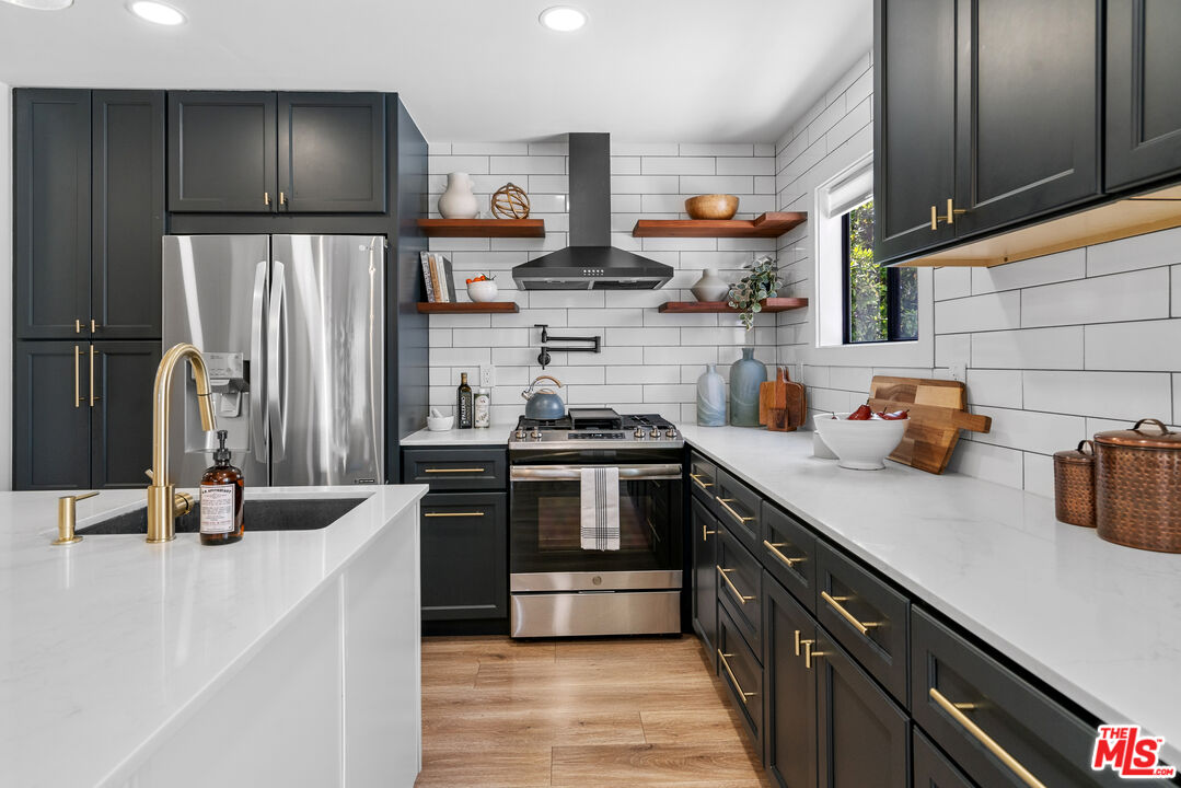 11907 Darlington Ave Unit: 103