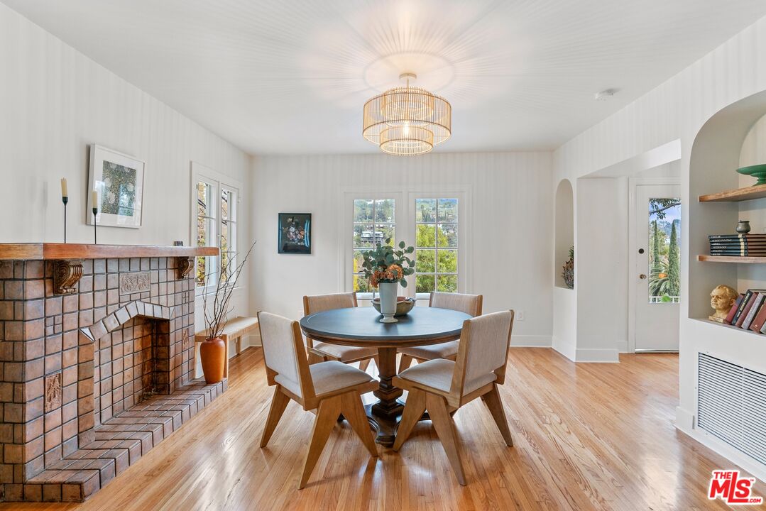 5944 Manola Way, Hollywood Hills