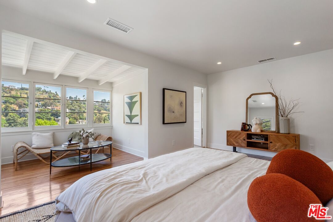 5944 Manola Way, Hollywood Hills