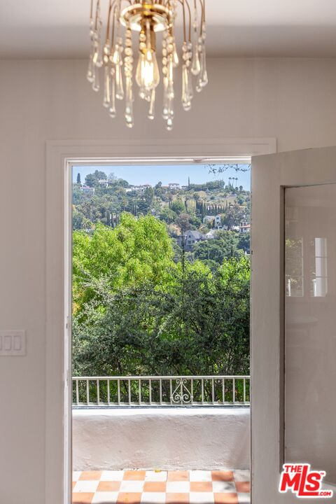 5944 Manola Way, Hollywood Hills
