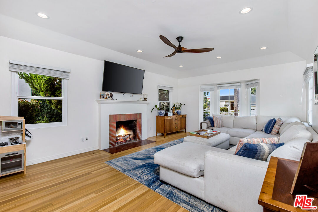 3644 Aureola Blvd, View Park