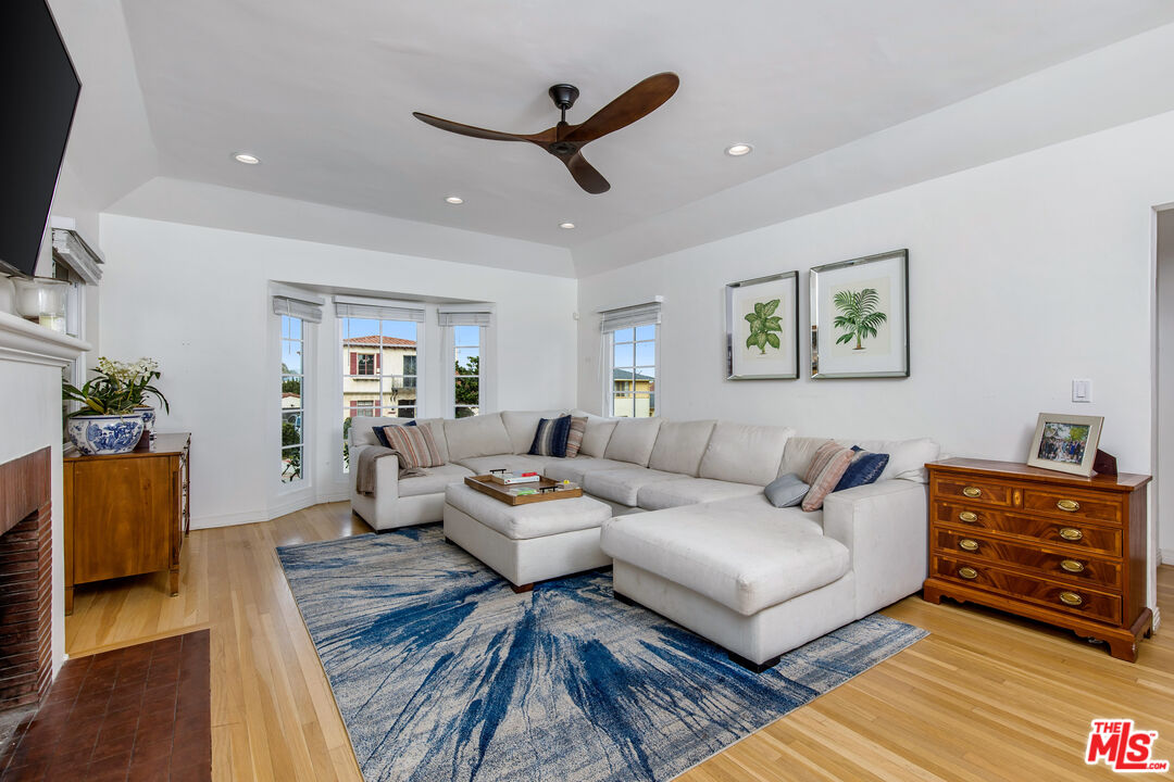 3644 Aureola Blvd, View Park