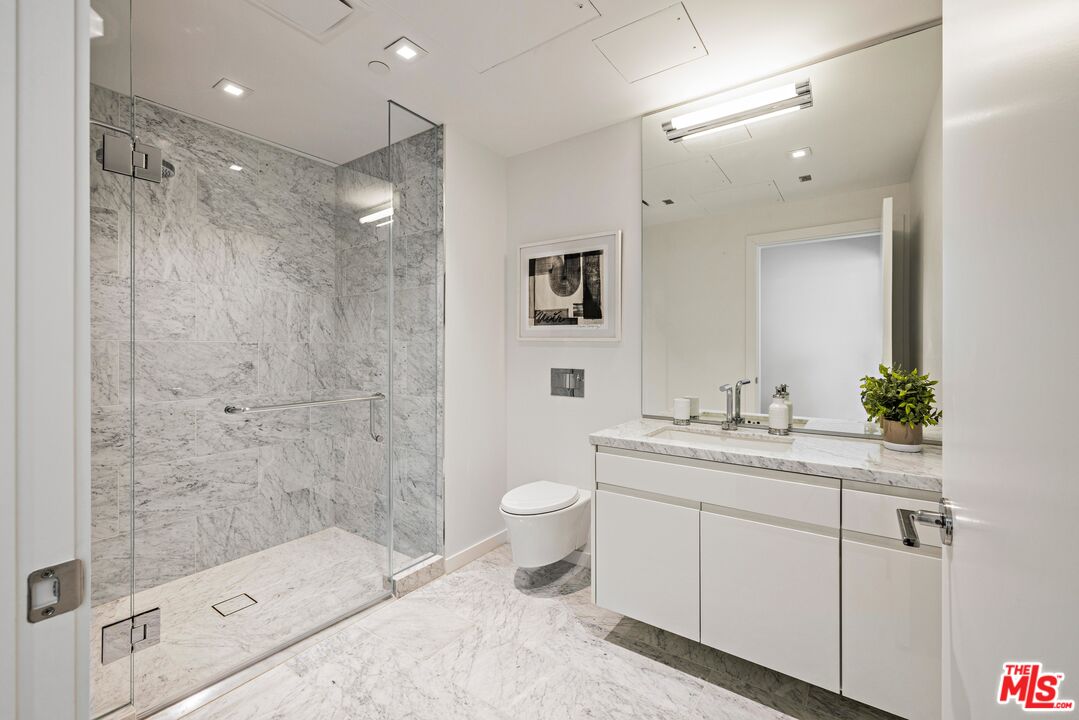 9000 W 3RD ST Unit: 304, Beverly Grove