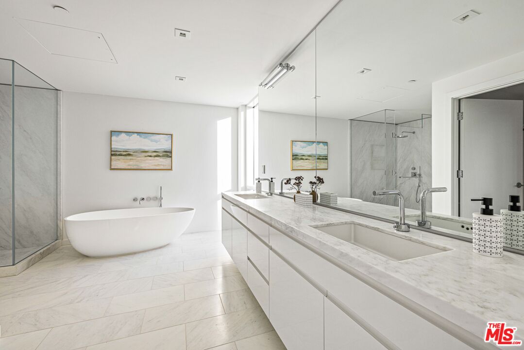 9000 W 3RD ST Unit: 304, Beverly Grove
