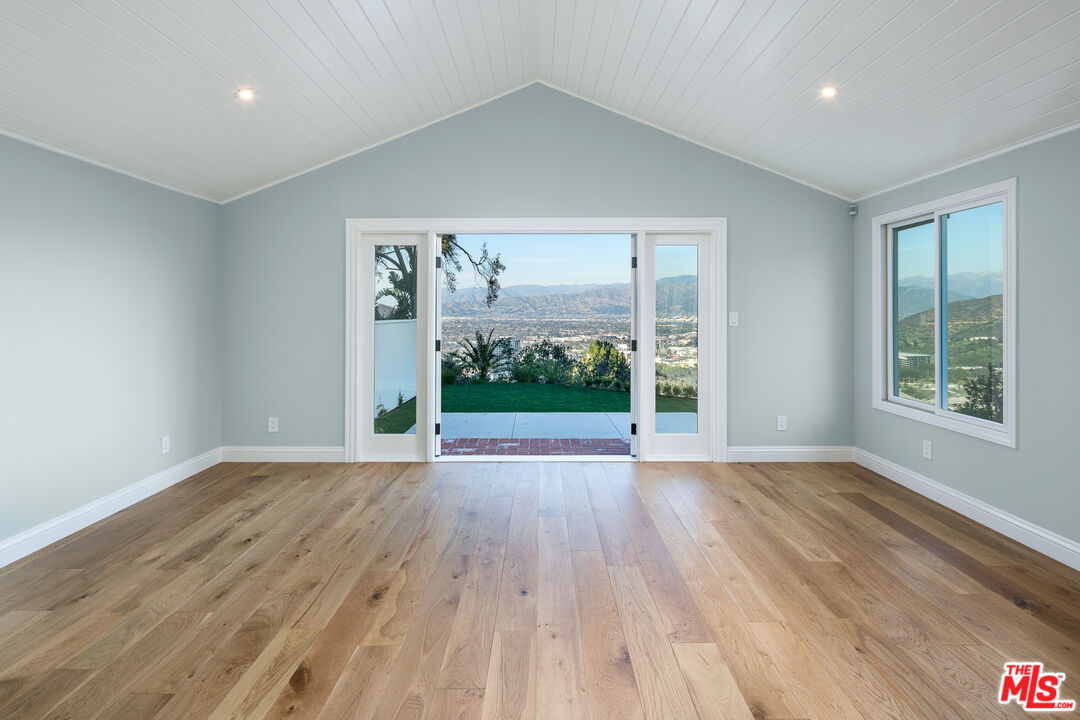 7601 Mulholland Dr, hollywood hills