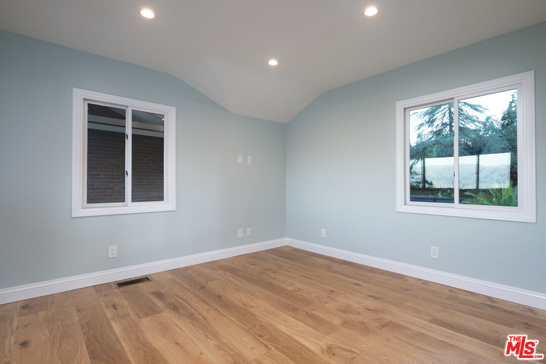 7601 Mulholland Dr, hollywood hills