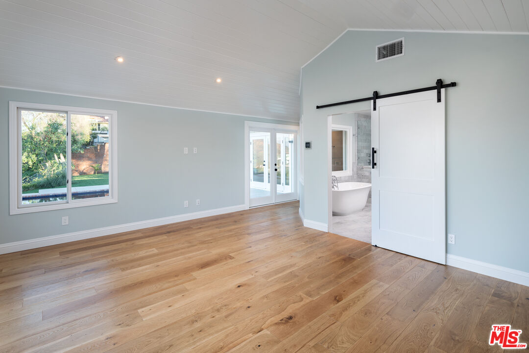 7601 Mulholland Dr, hollywood hills