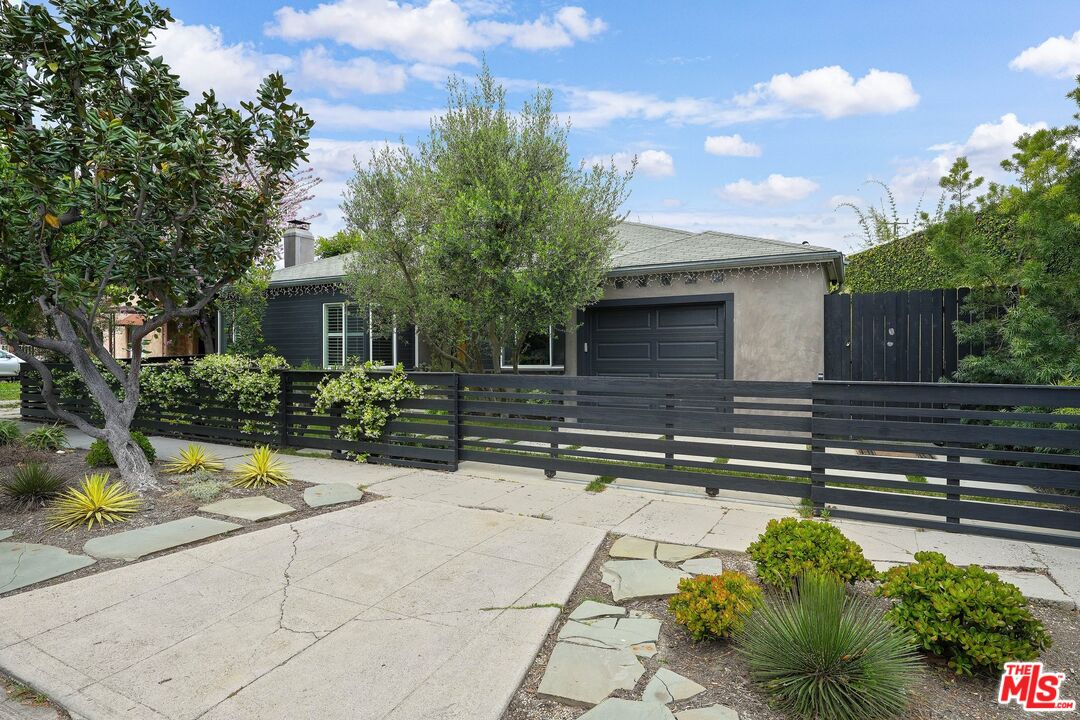 1636 Carmona Ave, Los Angeles