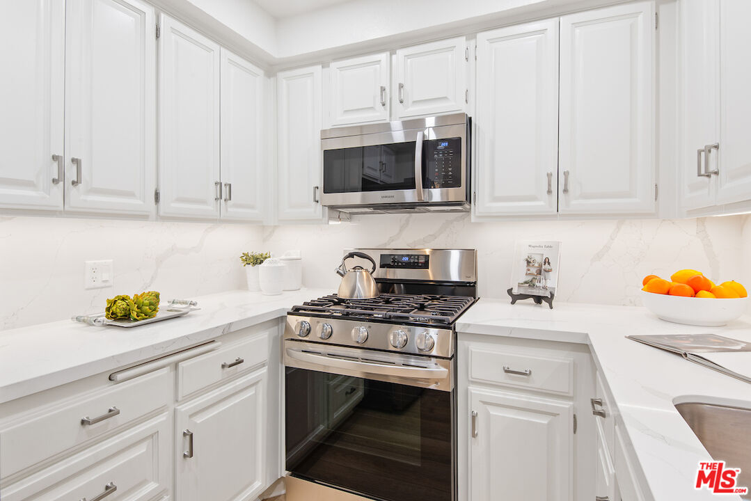 8512 Tuscany Ave Unit: 406