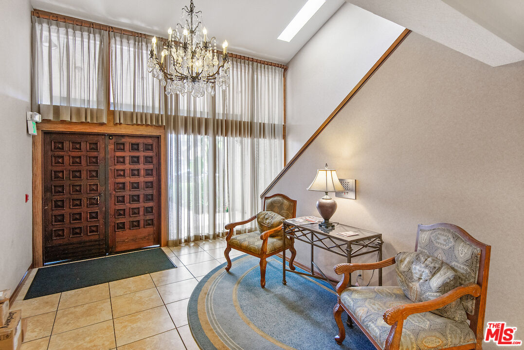 8512 Tuscany Ave Unit: 406