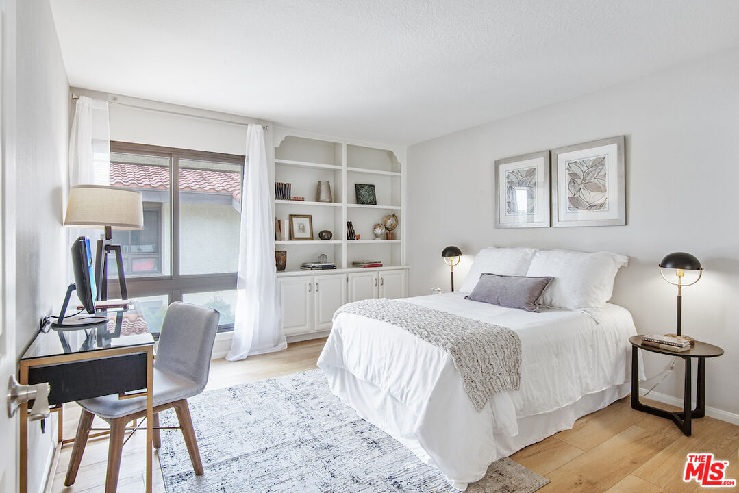 8512 Tuscany Ave Unit: 406