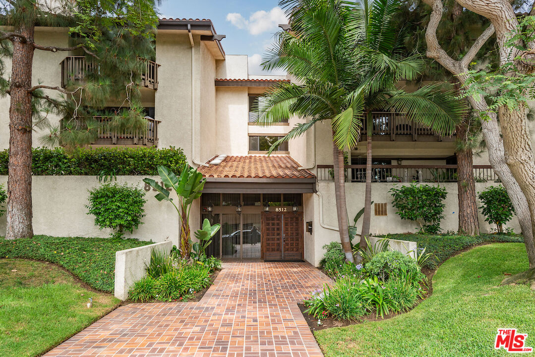 8512 Tuscany Ave Unit: 406