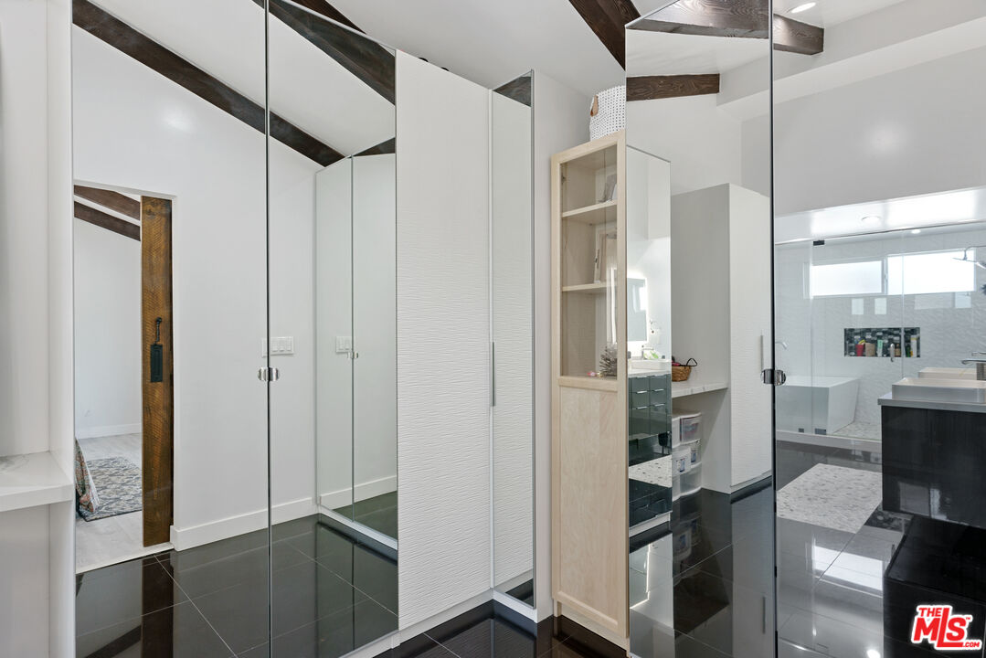 7970 Chase Ave, Playa Vista