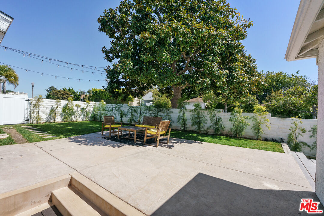 7970 Chase Ave, Playa Vista