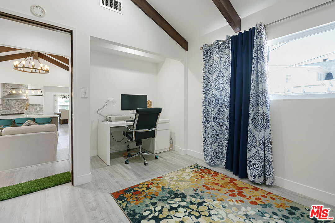 7970 Chase Ave, Playa Vista