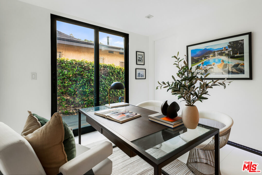 3034 Dona Nenita Pl, Studio City