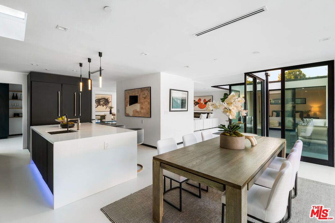 3034 Dona Nenita Pl, Studio City