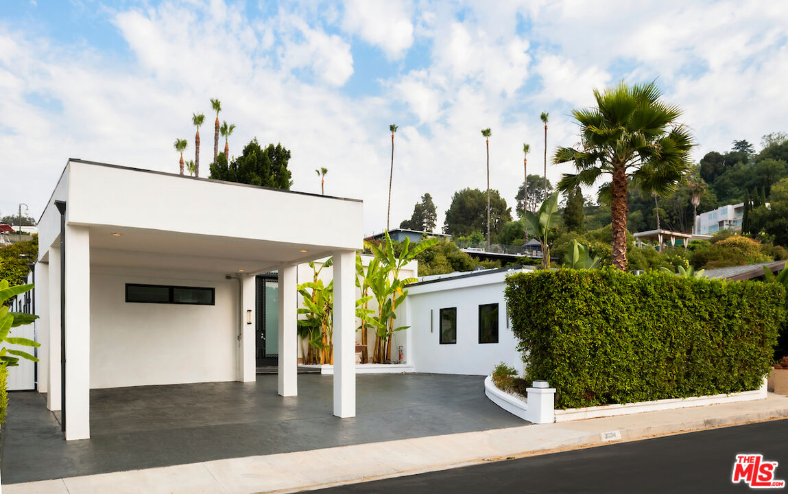 3034 Dona Nenita Pl, Studio City