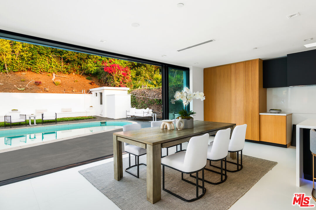 3034 Dona Nenita Pl, Studio City