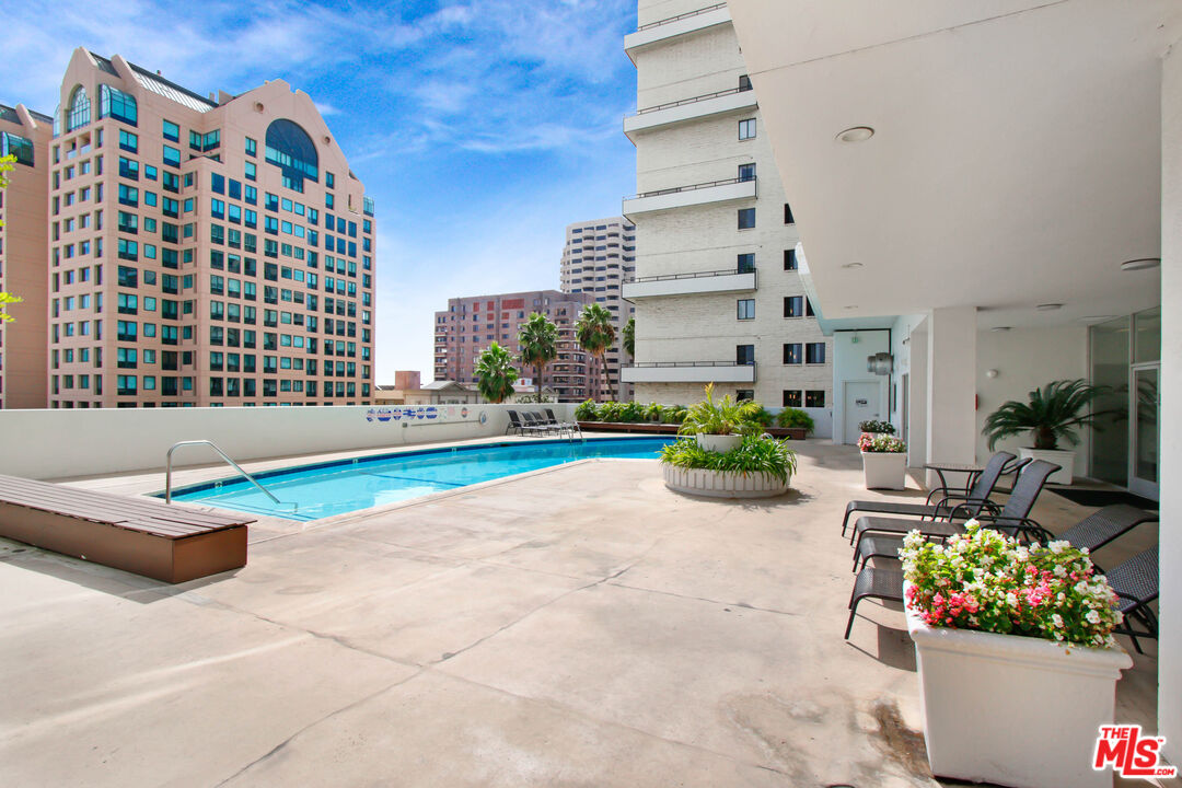10501 Wilshire Blvd Unit: 1004