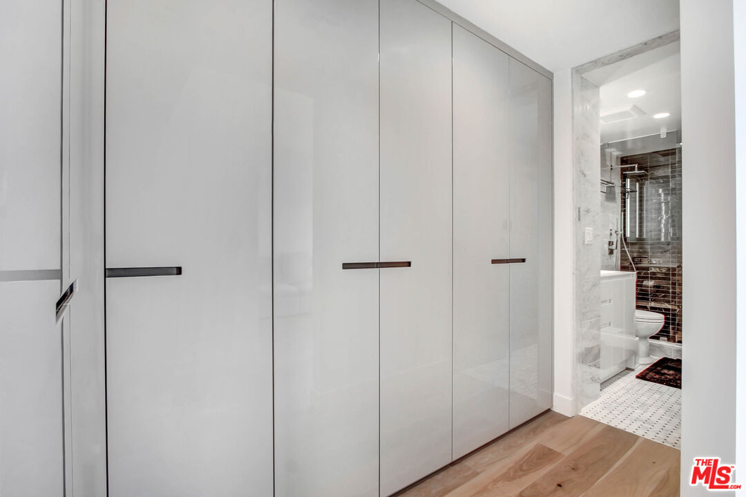 10501 Wilshire Blvd Unit: 1004
