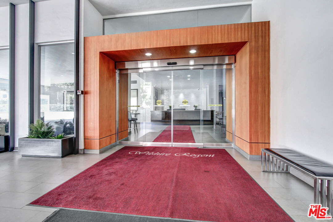10501 Wilshire Blvd Unit: 1004