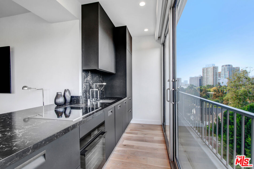 10501 Wilshire Blvd Unit: 1004